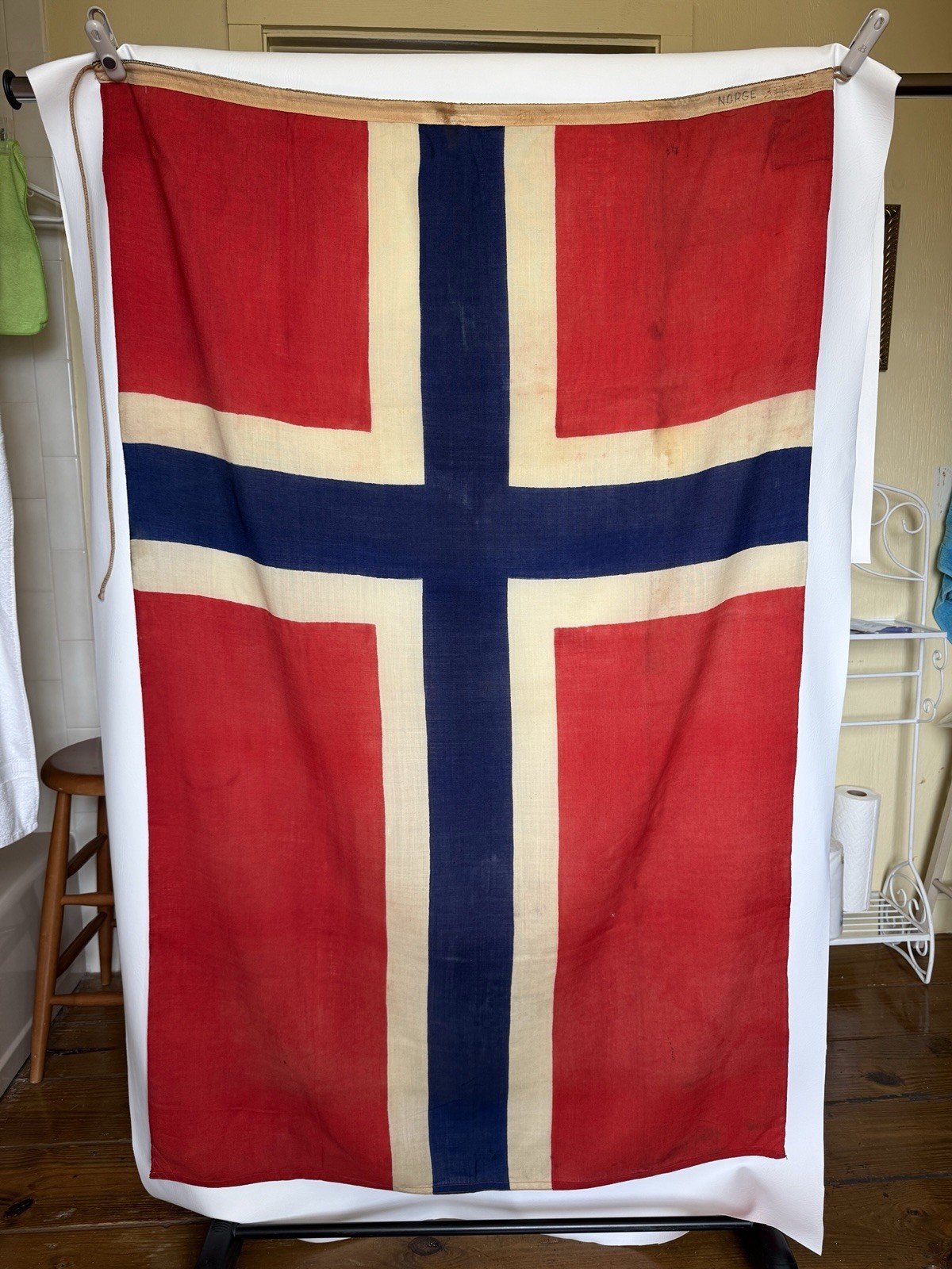 Vintage WWII Pre-War Norwegian Flag Bonner Fahnenfabrik Bonn Germany Woven 3'x5' Vintage WWII Pre-War Norwegian Flag Bonner Fahnenfabrik Bonn Germany Woven 3'x5'