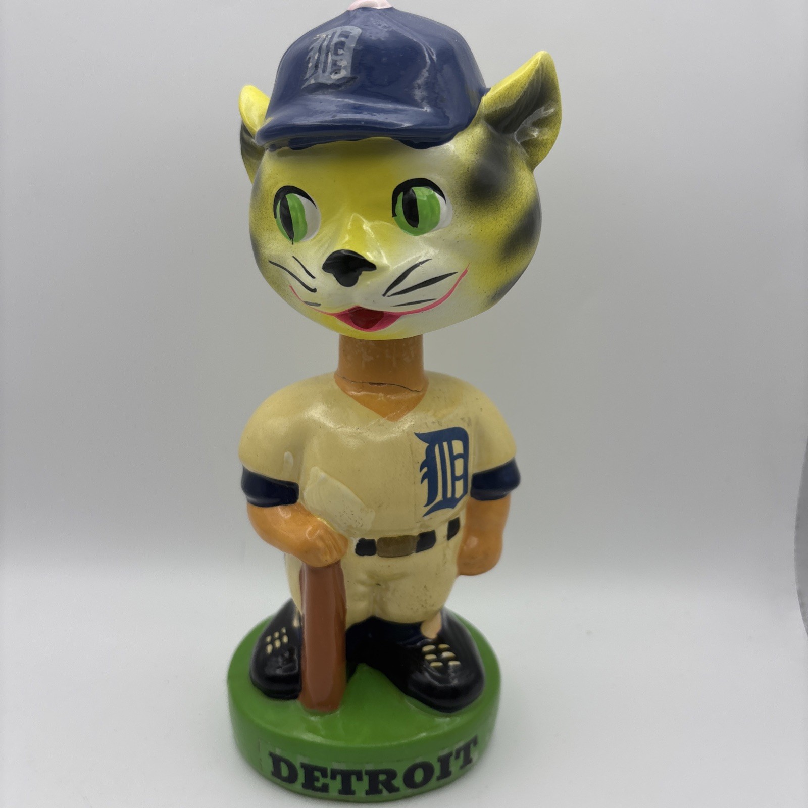 Rare Vintage Bobblehead Nodder Detroit Tigers Blue Hat Green Base w/Bat video Rare Vintage Bobblehead Nodder Detroit Tigers Blue Hat Green Base w/Bat video