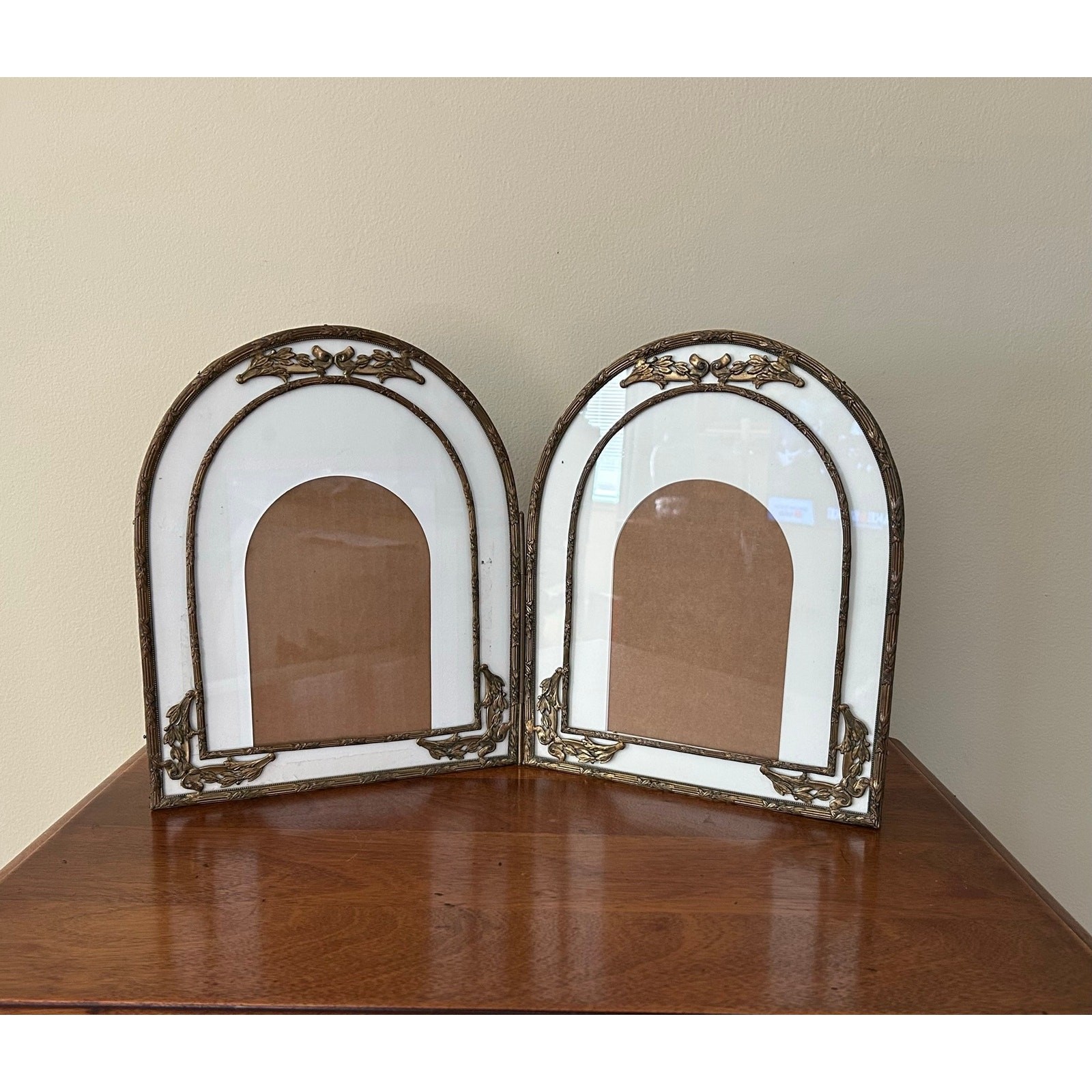 Vintage Ornate Brass Hinged Pair of Cathedral Arch Folding Picture Frames Vintage Ornate Brass Hinged Pair of Cathedral Arch Folding Picture Frames
