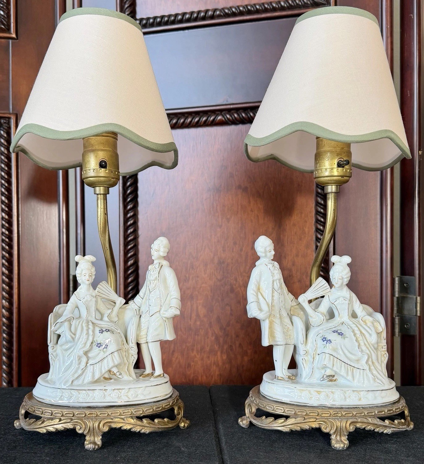 Pair Vintage 15” Porcelain Colonial Courting Couple Figurine Table Lamps Ornate Pair Vintage 15” Porcelain Colonial Courting Couple Figurine Table Lamps Ornate