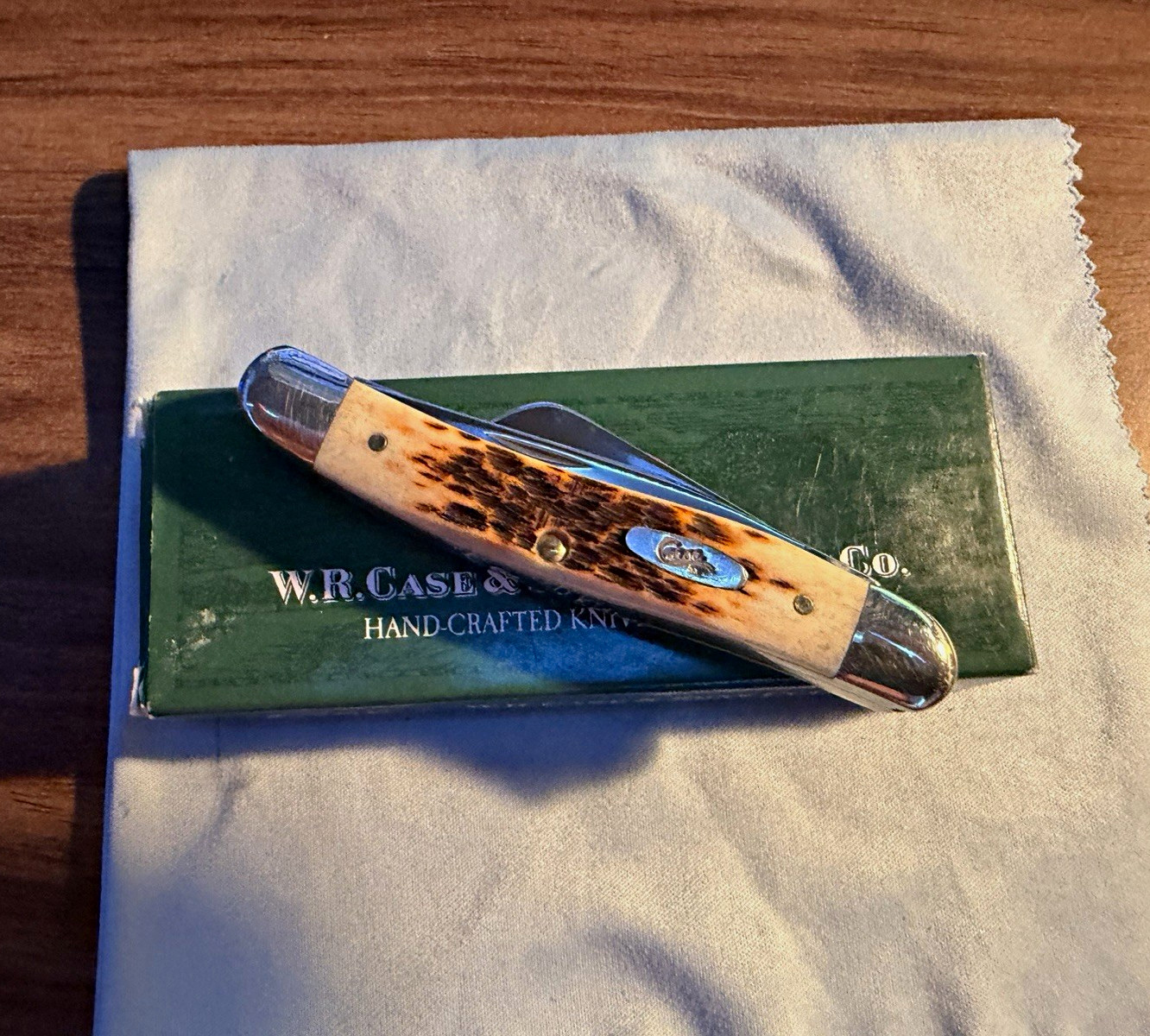 W.R. Case & Sons XX Trapper 2-Blade Bone Handle Stainless Slipjoint 2000 W.R. Case & Sons XX Trapper 2-Blade Bone Handle Stainless Slipjoint 2000