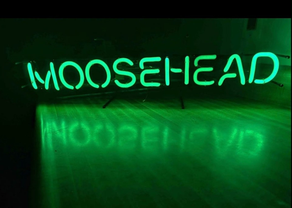 Vintage Moosehead Beer Approx 30 in wide  Green Glass Neon Sign Everbrite Works