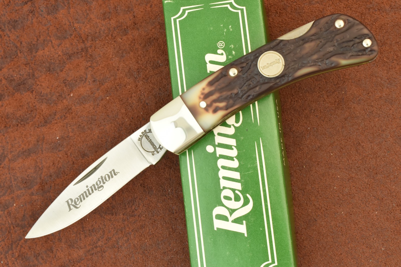 REMINGTON UMC MADE IN USA STAGLON BROWN DELRIN MINI LOCKBACK KNIFE R5 (34085) REMINGTON UMC MADE IN USA STAGLON BROWN DELRIN MINI LOCKBACK KNIFE R5 (34085)