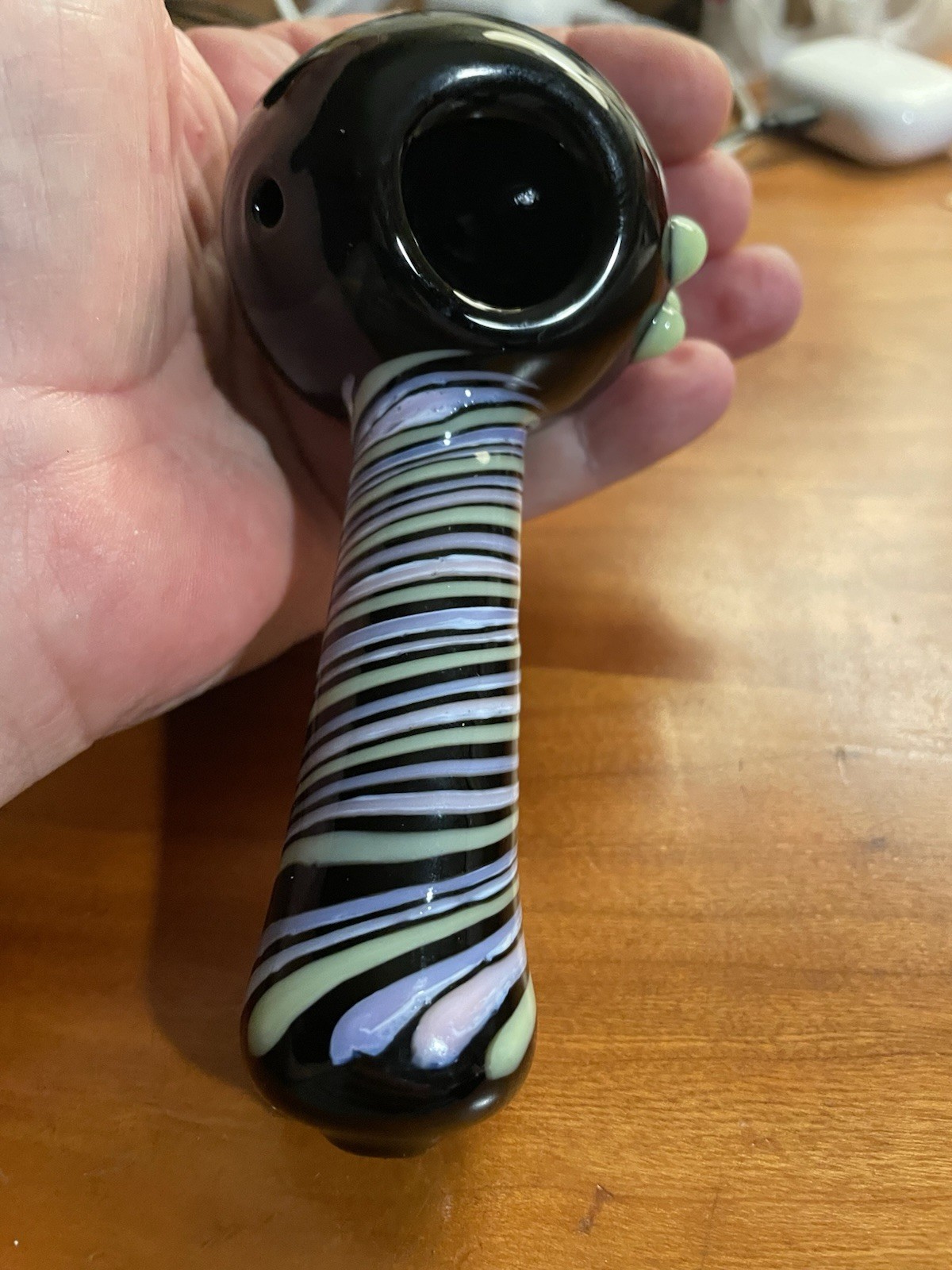 Beautiful Hand Blown Glass Pipe/American Made/For Tobacco Use Only Beautiful Hand Blown Glass Pipe/American Made/For Tobacco Use Only