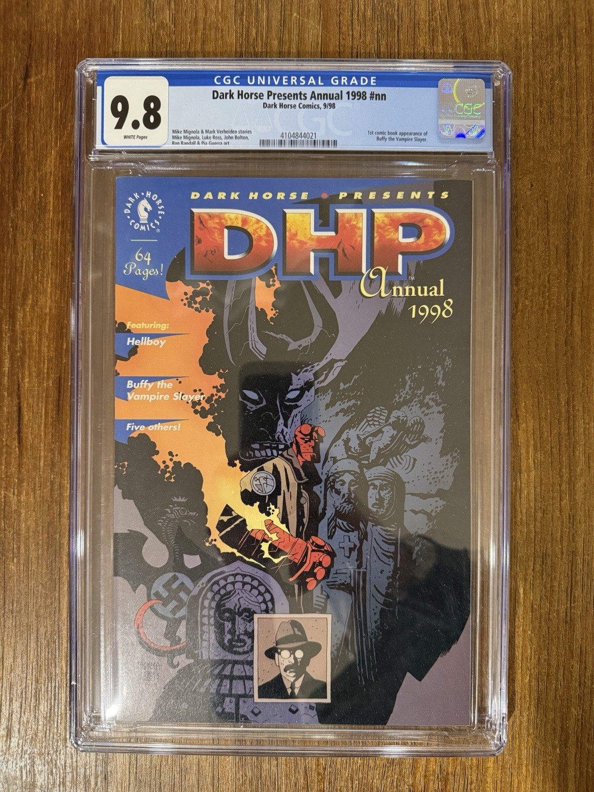 Dark Horse Presents Annual 1998 Buffy the Vampire Slayer & Hellboy - 9.8