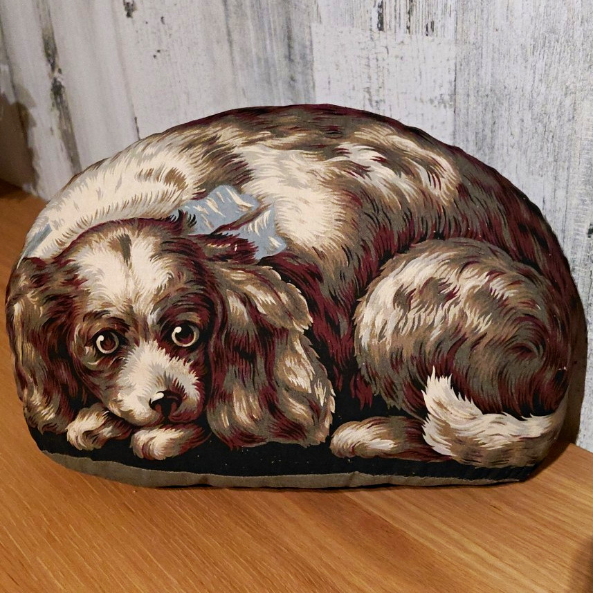 The Toy Works Dog Pillow VTG 1979 Tan Sleeping Spaniel Screen Print Door Stop The Toy Works Dog Pillow VTG 1979 Tan Sleeping Spaniel Screen Print Door Stop