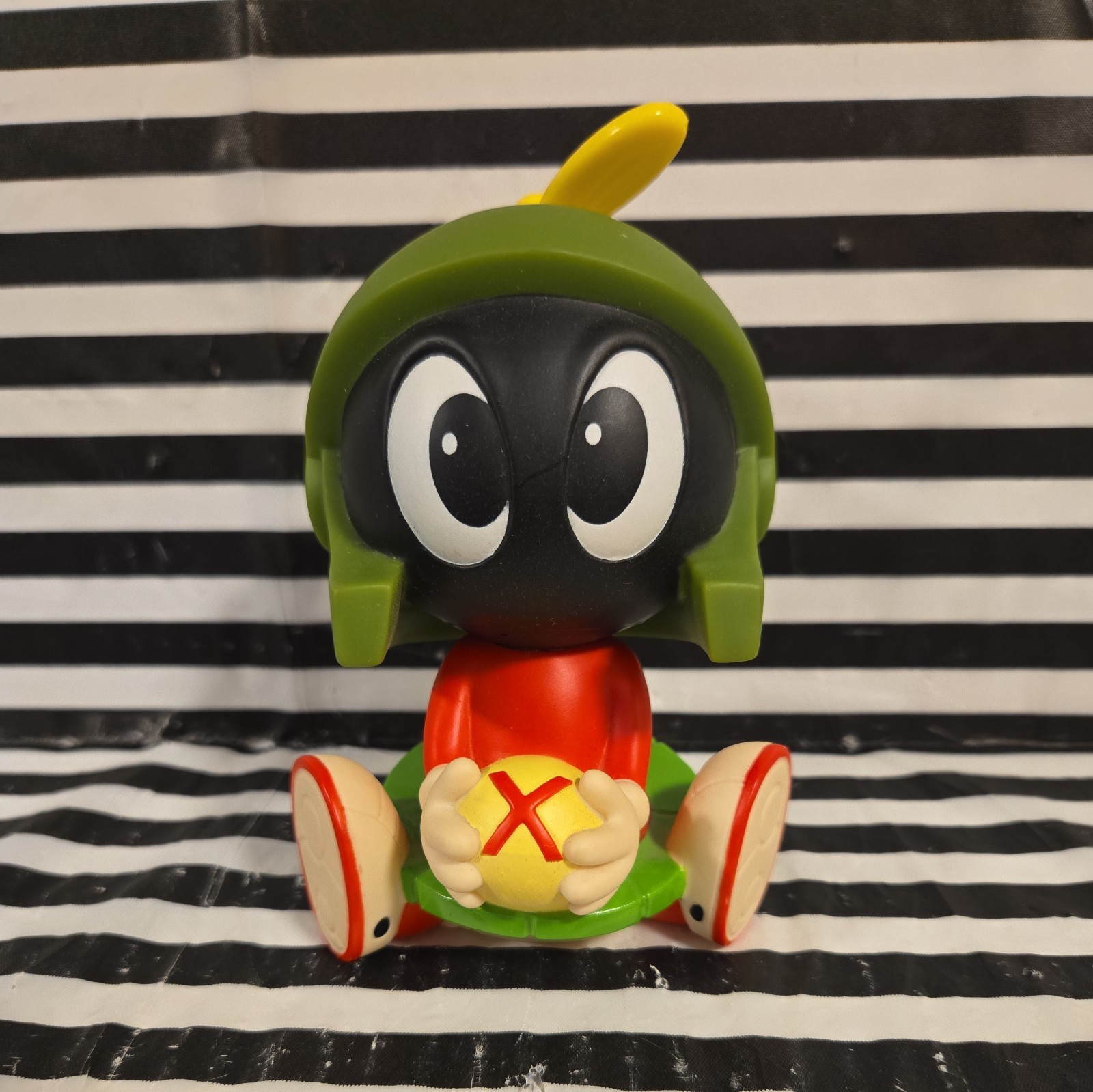 Vintage 1997 Baby Marvin's Little Squeakers Vinyl Rubber Figure Looney Tunes Vintage 1997 Baby Marvin's Little Squeakers Vinyl Rubber Figure Looney Tunes