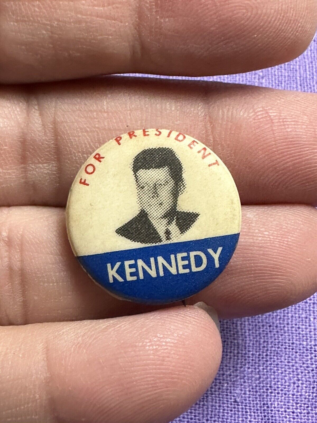 1960 John F Kennedy Campaign Pin Pinback Button Political  (16-04)