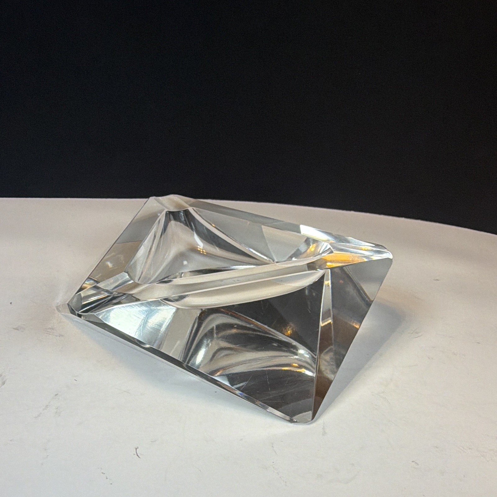 Mid Century Modern 5" Geometric Triangular Prismatic Crystal Ashtray No Chips Mid Century Modern 5" Geometric Triangular Prismatic Crystal Ashtray No Chips