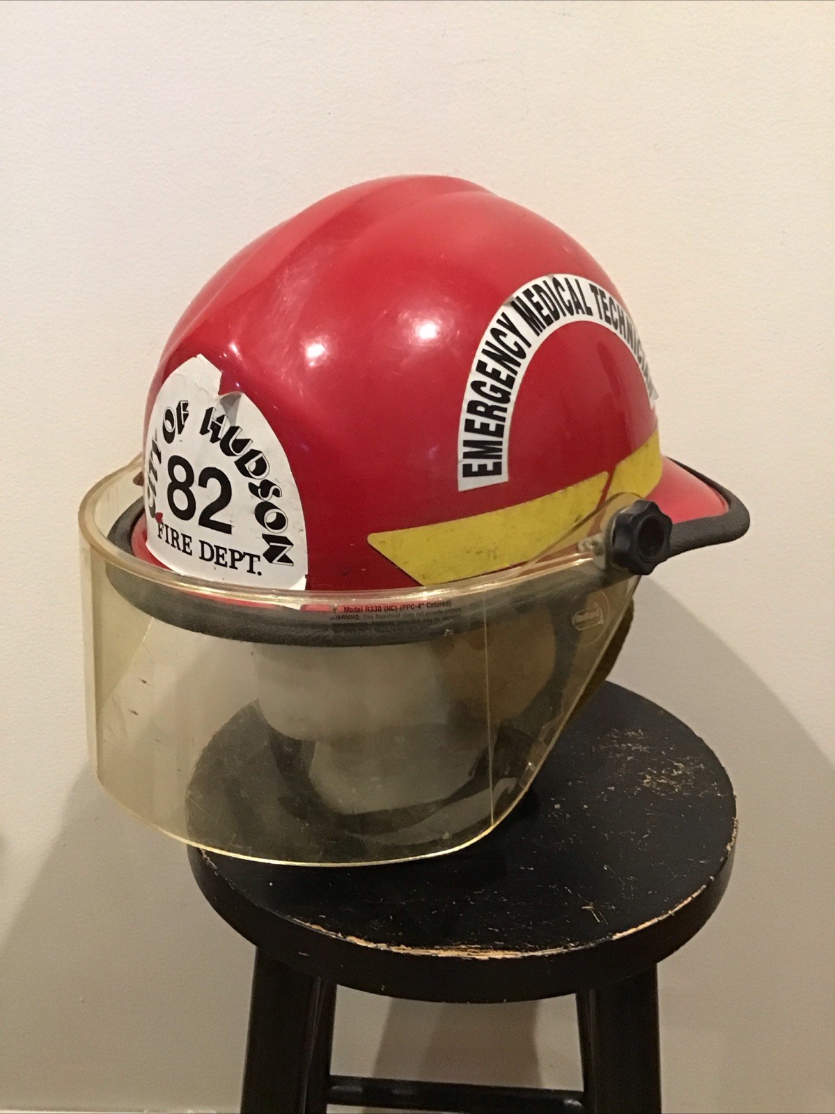 1999 Bullard Firedome PX Red Firefighter Helmet w/ Flip Shield R721 Neck Gator 1999 Bullard Firedome PX Red Firefighter Helmet w/ Flip Shield R721 Neck Gator