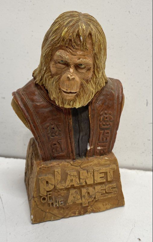 SOTA Planet of the Apes Dr. Zaius Limited Edition Bust Vintage #0062/1968 2002 SOTA Planet of the Apes Dr. Zaius Limited Edition Bust Vintage #0062/1968 2002