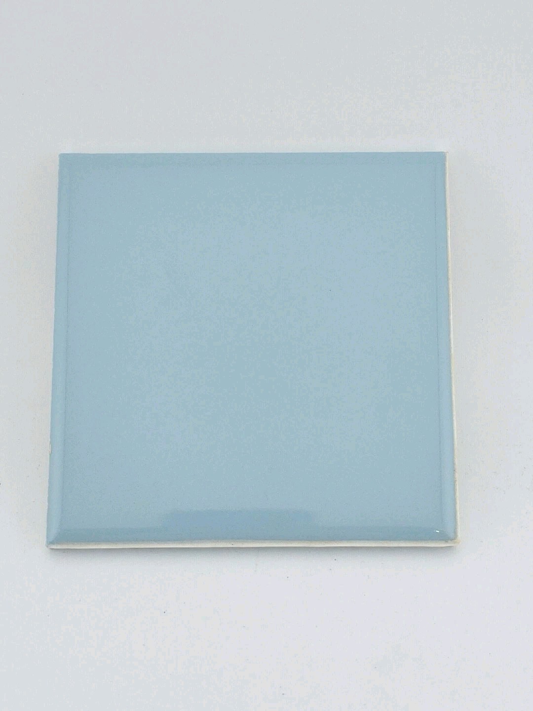 American Olean Vintage Ceramic Tile: Cornflower Blue Flat 4.25" X 4.25" NOS