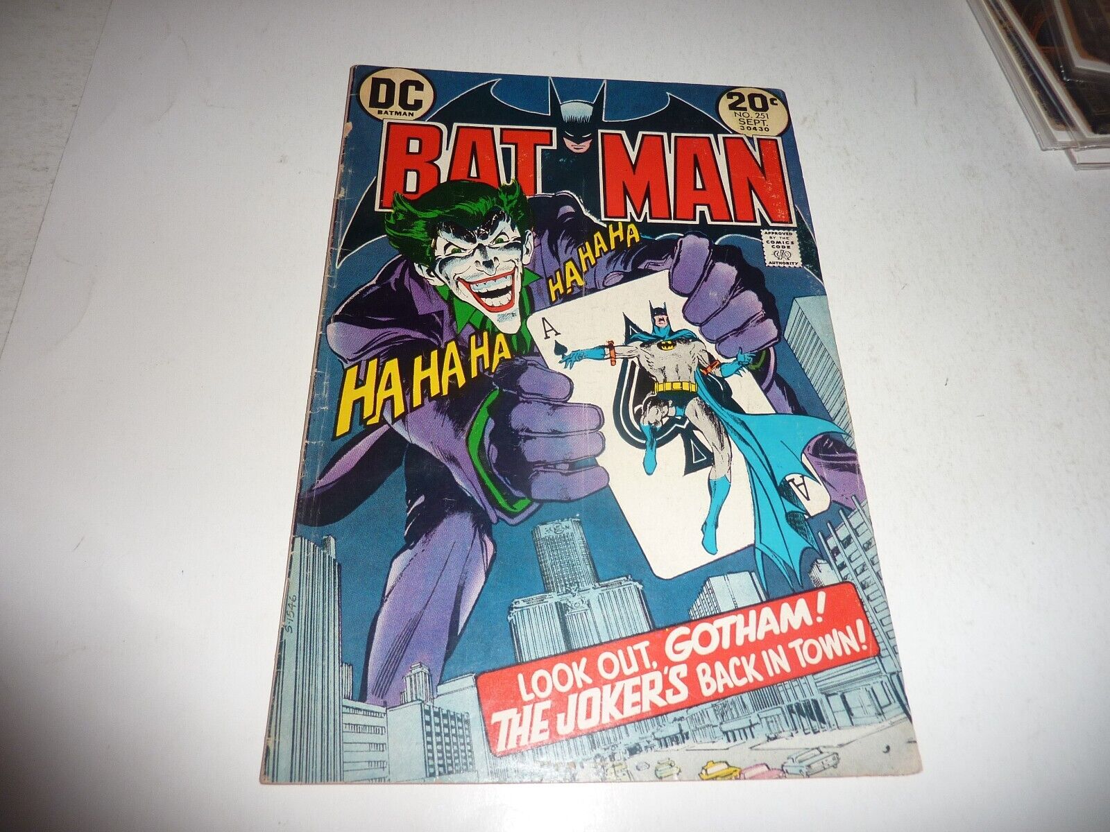 BATMAN #251 DC Comics 1973 Classic NEAL ADAMS JOKER Cover VG- 3.5 Complete Copy