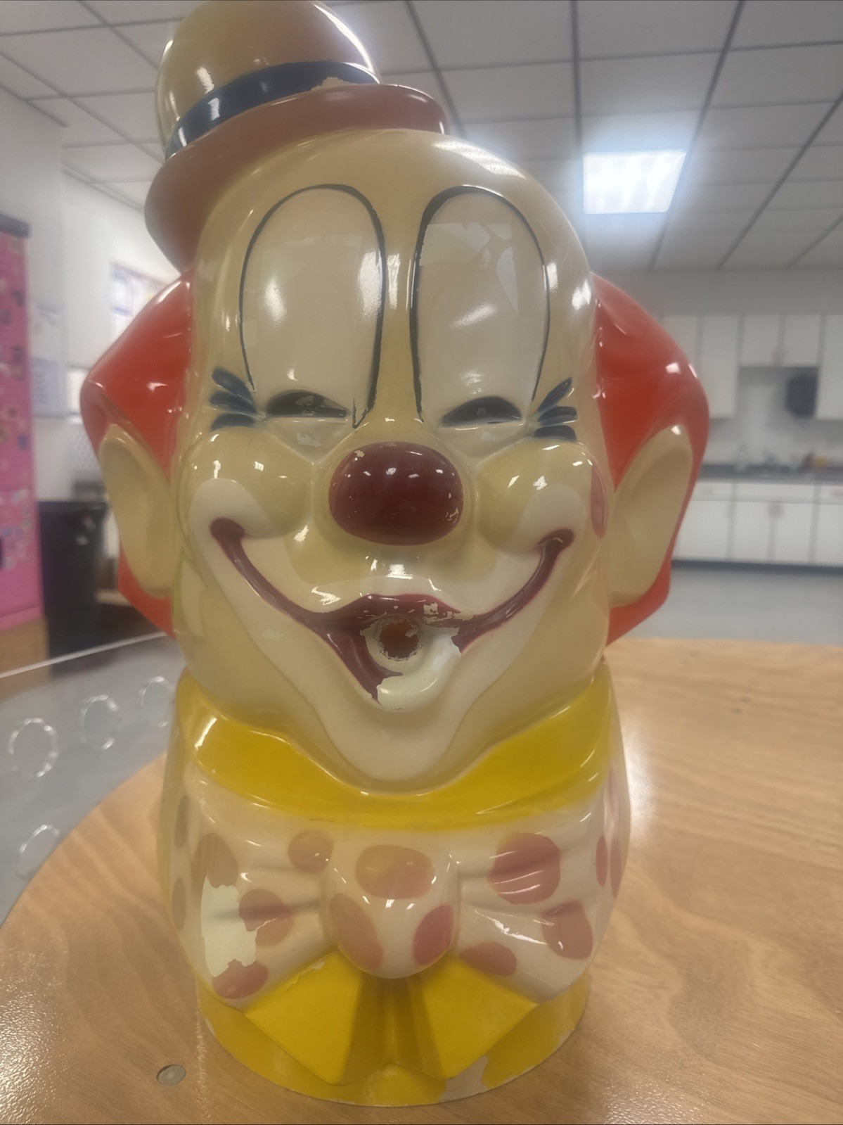 Vintage 1974 Mr. Windy Clown Head Helium Tank Topper. Windy Corp. Vintage 1974 Mr. Windy Clown Head Helium Tank Topper. Windy Corp.