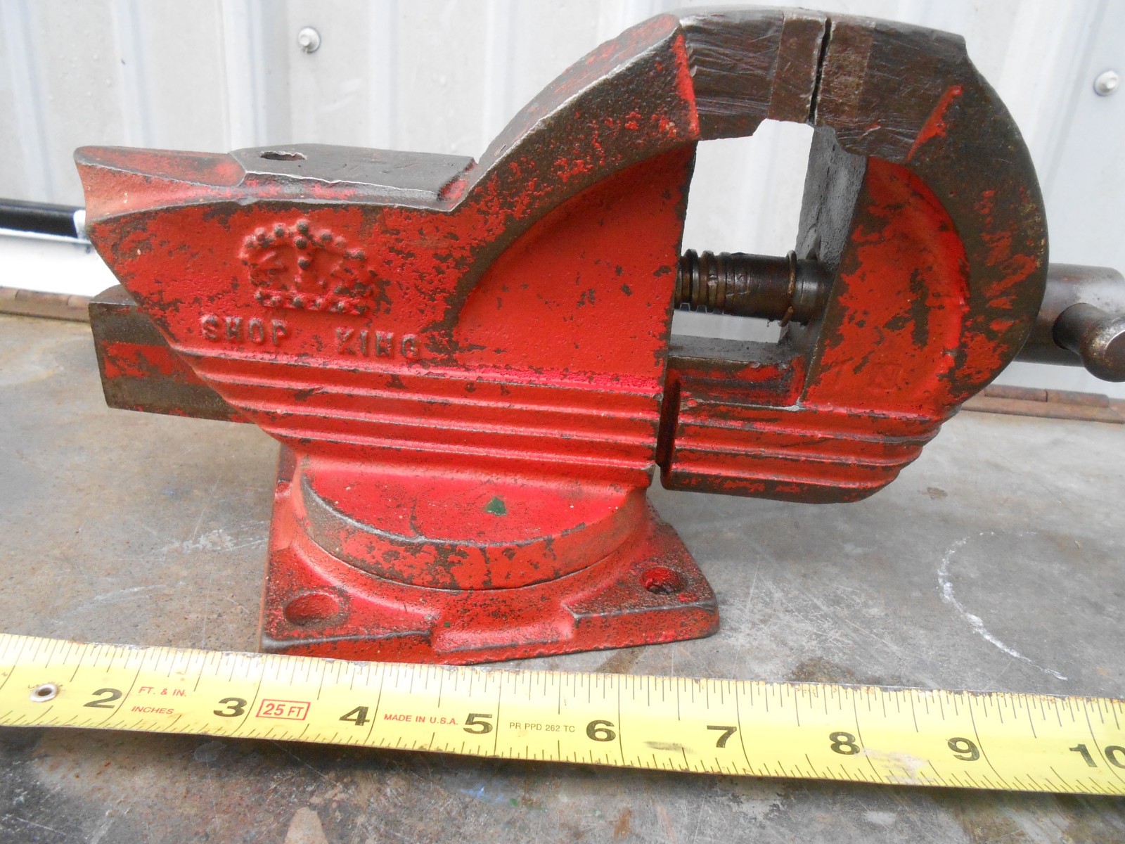 VINTAGE WILTON SHOP KING VISE IN NICE SHAPE PLEASE LOOK AT ALL PICTURES VINTAGE WILTON SHOP KING VISE IN NICE SHAPE PLEASE LOOK AT ALL PICTURES