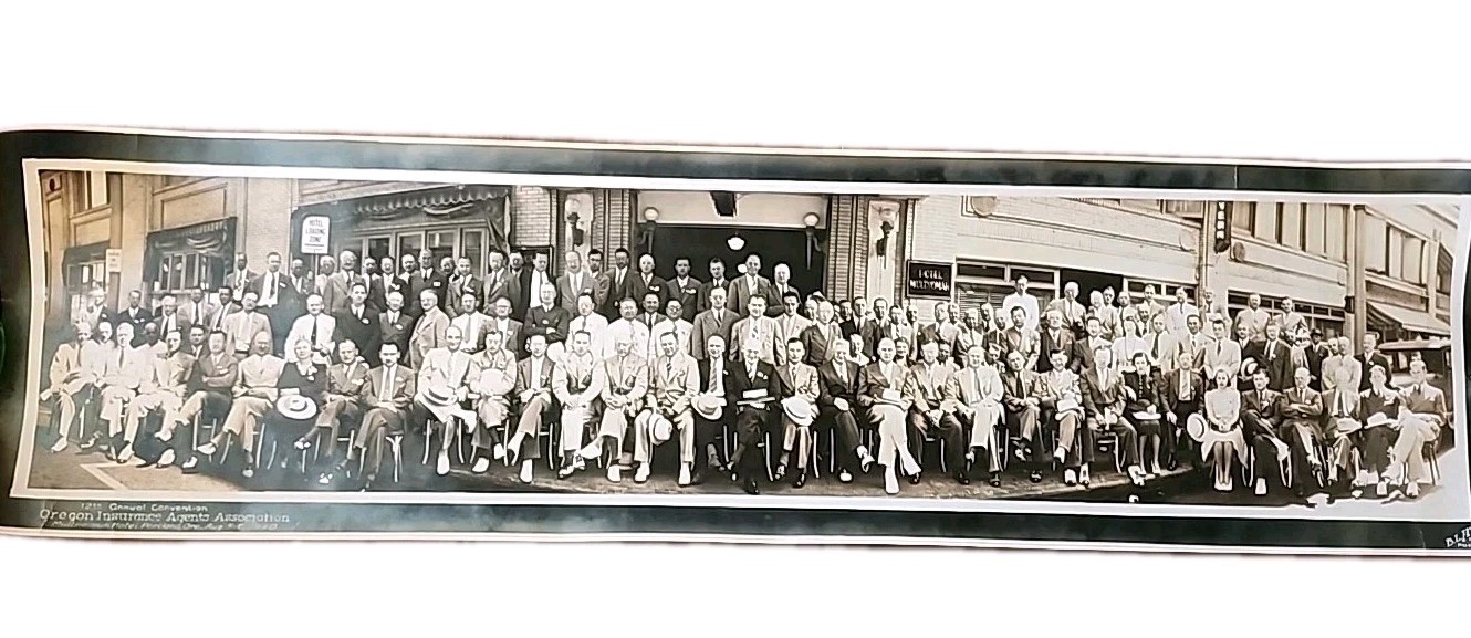 Portland Oregon Insurance Convention Multnomah Hotel 1940 8"x30" Real Panoramic Portland Oregon Insurance Convention Multnomah Hotel 1940 8"x30" Real Panoramic