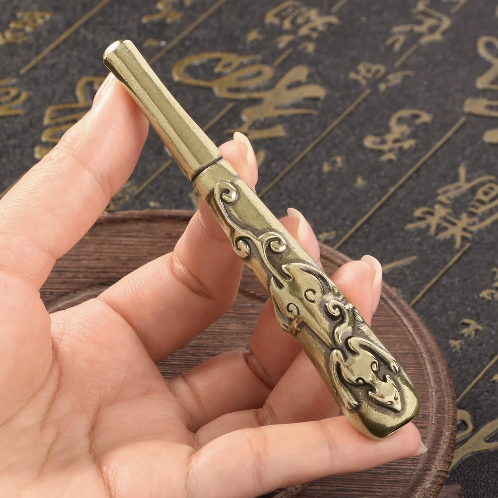 Vintage Brass Animal Pattern Cigarette Holder Pipe Smoking Accessory Vintage Brass Animal Pattern Cigarette Holder Pipe Smoking Accessory