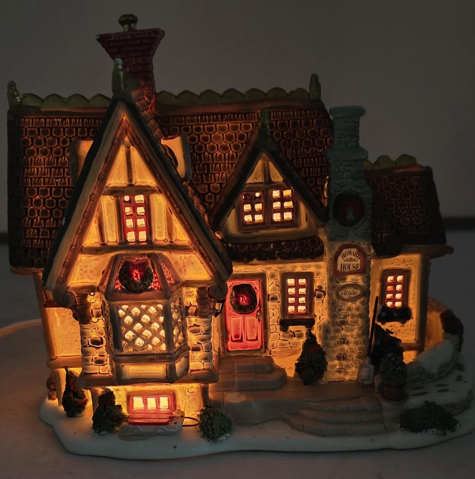 HTF VTG 2005 LEMAX Caddington Village "Maison HOWARD HOUSE" #55243 Christmas HTF VTG 2005 LEMAX Caddington Village "Maison HOWARD HOUSE" #55243 Christmas
