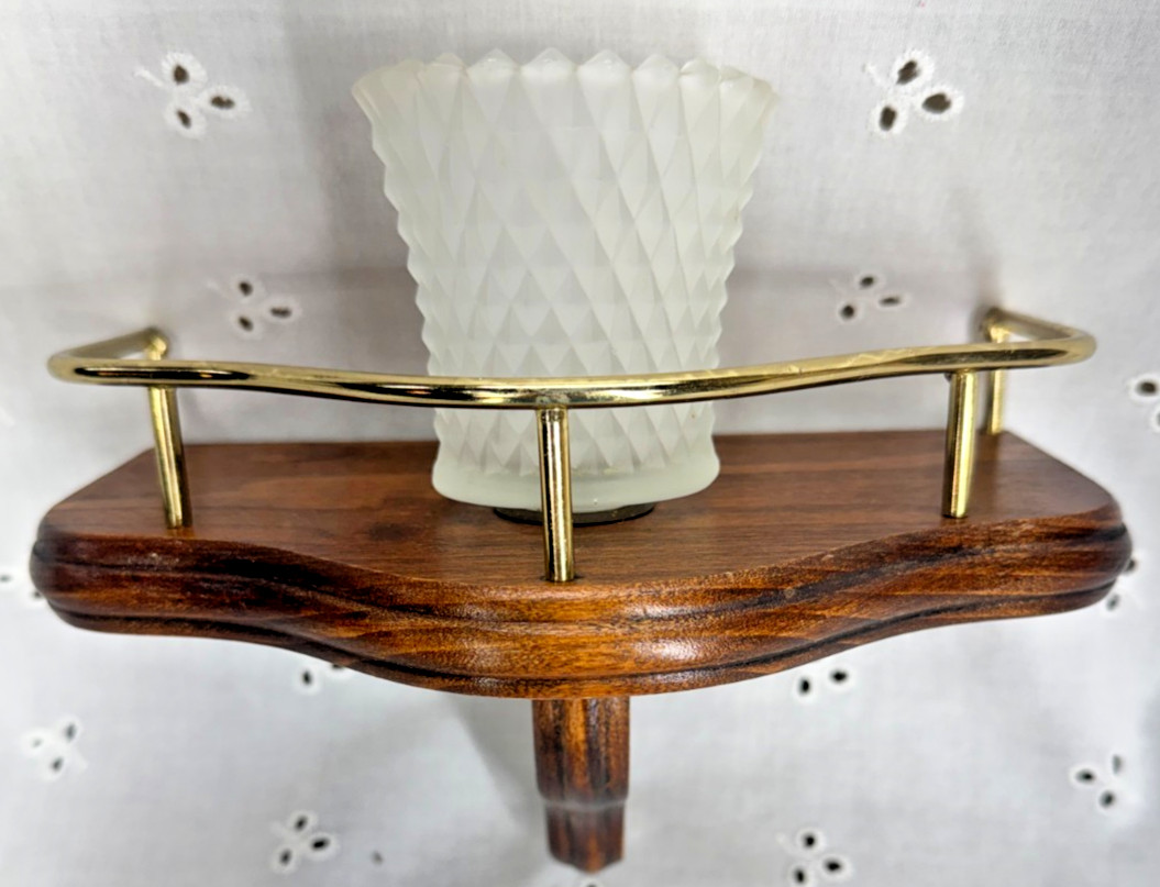 VINTAGE MCM HOME INTERIOR WALL SCONCE SHELF W/DIAMOND CUT GLASS CAPTAINS RAIL VINTAGE MCM HOME INTERIOR WALL SCONCE SHELF W/DIAMOND CUT GLASS CAPTAINS RAIL