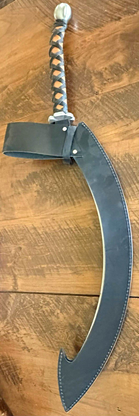 Sabersmith - Steel Scimitar Sword Curved Single Edge Full Tang w/ Black Sheath Sabersmith - Steel Scimitar Sword Curved Single Edge Full Tang w/ Black Sheath