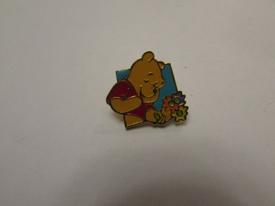 Disney  Hallmark Pin Pair (Pooh Pin) Pin