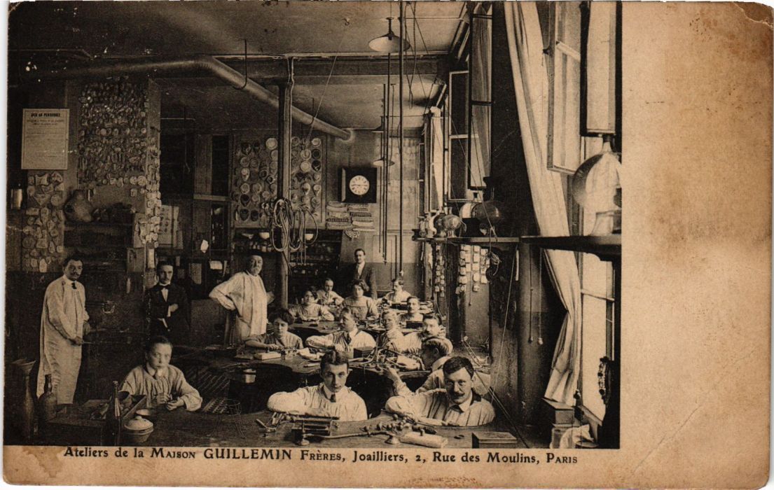 Old postcard Paris 1st 2, rue des Moulins Ateliers de la maison GUILLEMIN (1246485)