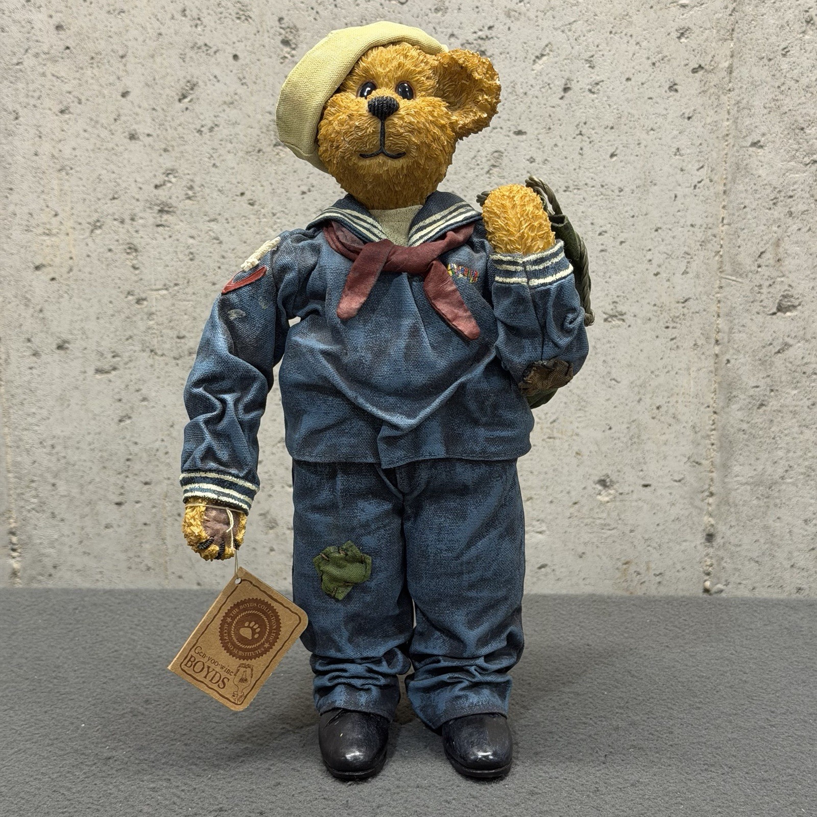 The Crumpletons 11.5” Navy Seaman McBear Figurine 73123 Boyd’s Bear Collection The Crumpletons 11.5” Navy Seaman McBear Figurine 73123 Boyd’s Bear Collection