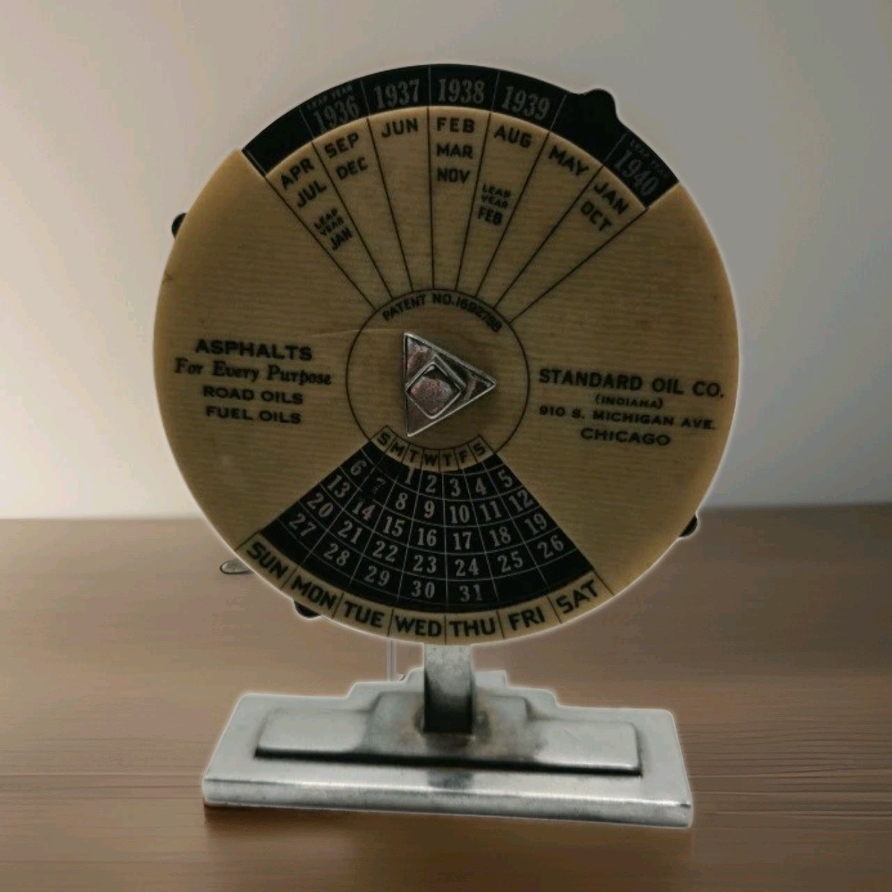 Rare Vintage 1936–1940 Standard Oil Co. Mechanical Desk Calendar Rare Vintage 1936–1940 Standard Oil Co. Mechanical Desk Calendar