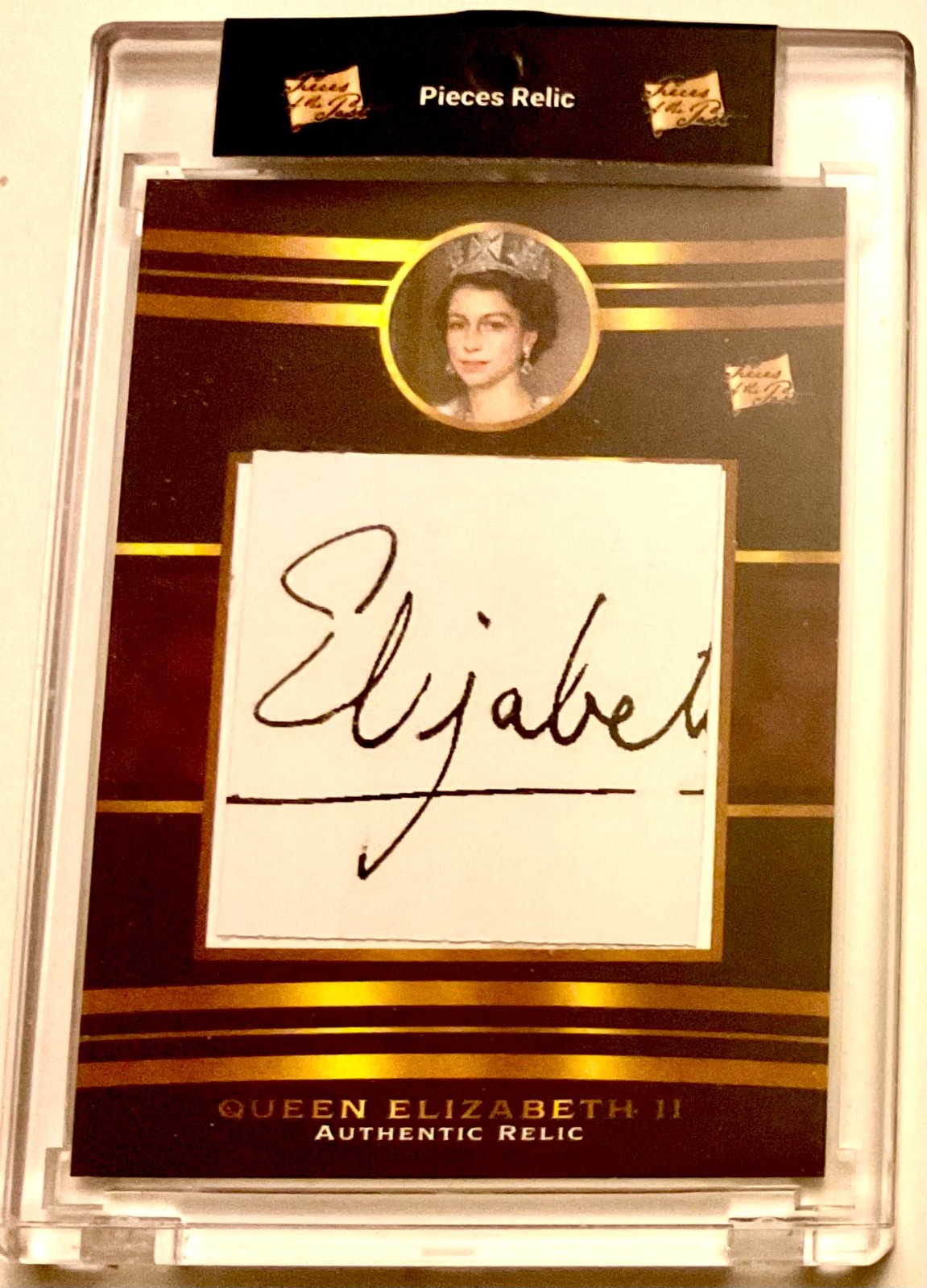 QUEEN ELIZABETH II AUTOGRAPH PIECE OF THE PAST AUTO -like leaf metal pop century QUEEN ELIZABETH II AUTOGRAPH PIECE OF THE PAST AUTO -like leaf metal pop century