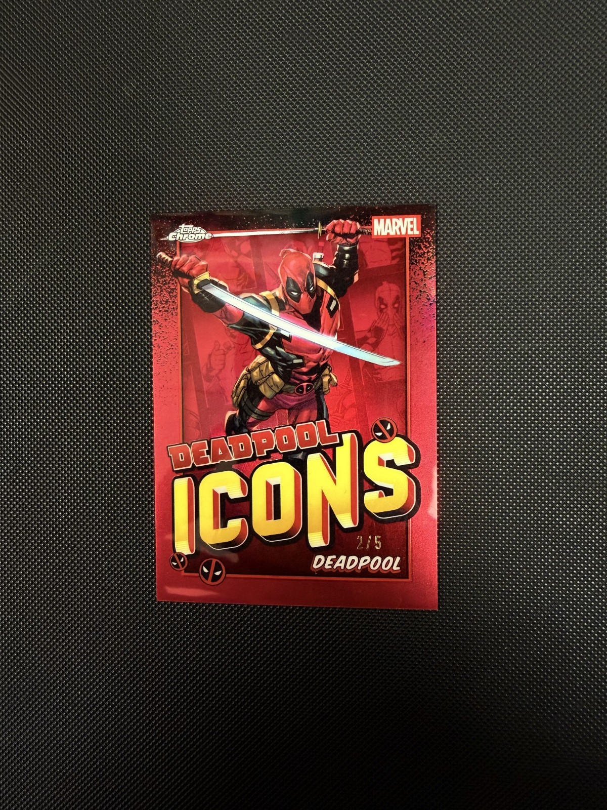 2025 Topps Chrome Deadpool ICONS DEADPOOL Red #DI-1 2/5 MARVEL