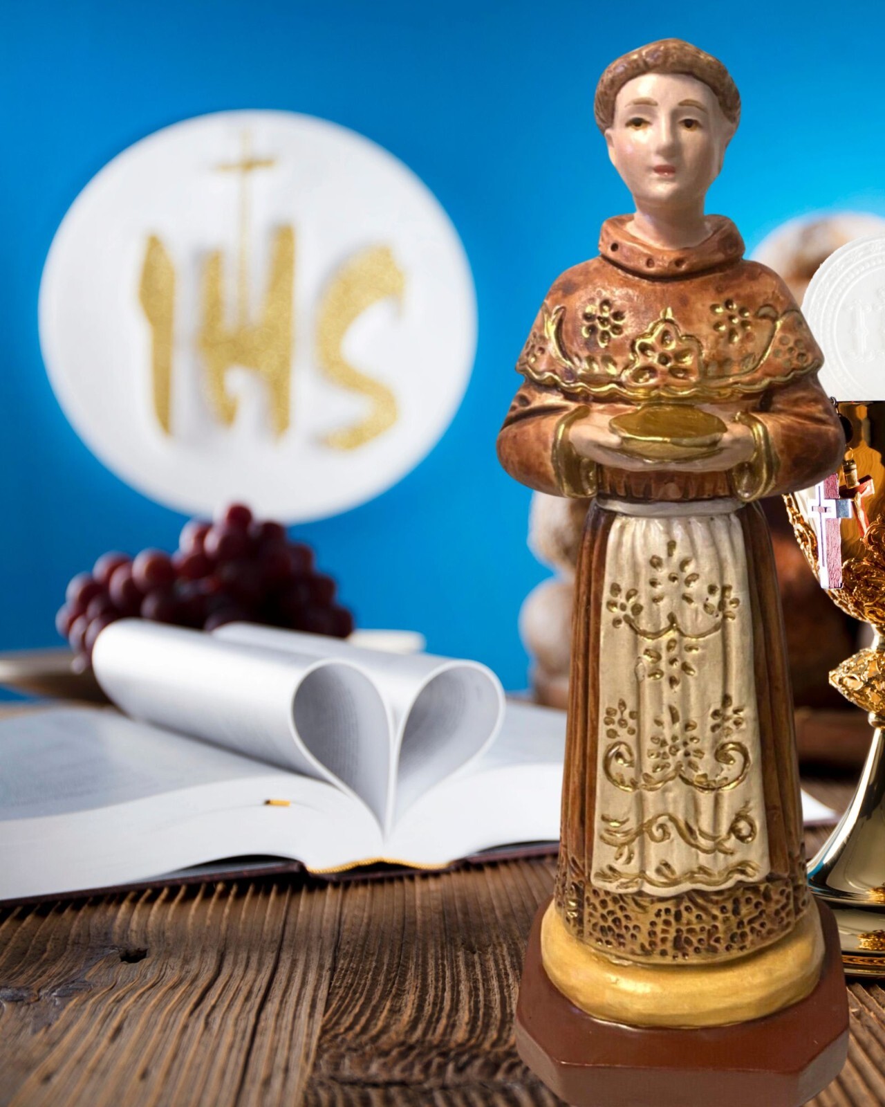 Saint Paschal Baylon 9" hand painted Statue, New from Colombia #L028 Saint Paschal Baylon 9" hand painted Statue, New from Colombia #L028