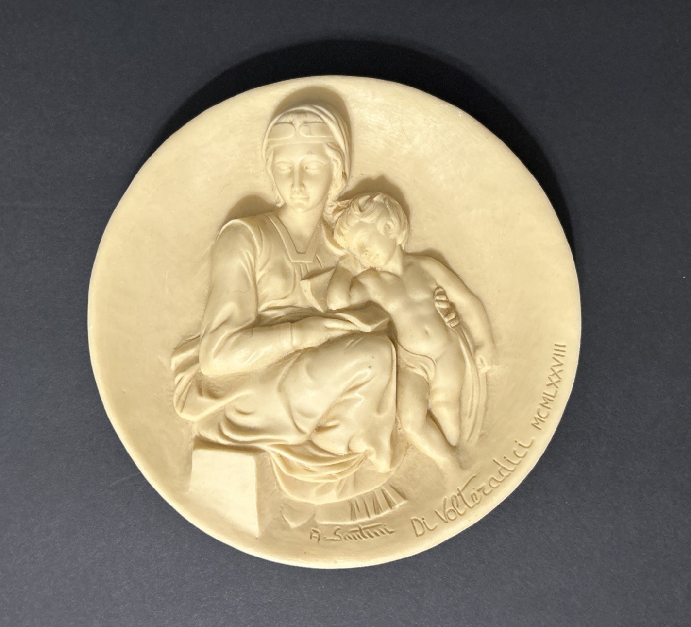 Madonna Pensosa Di Voltezadic Bas Relief Plate A. Santini Made In Italy Vintage Madonna Pensosa Di Voltezadic Bas Relief Plate A. Santini Made In Italy Vintage