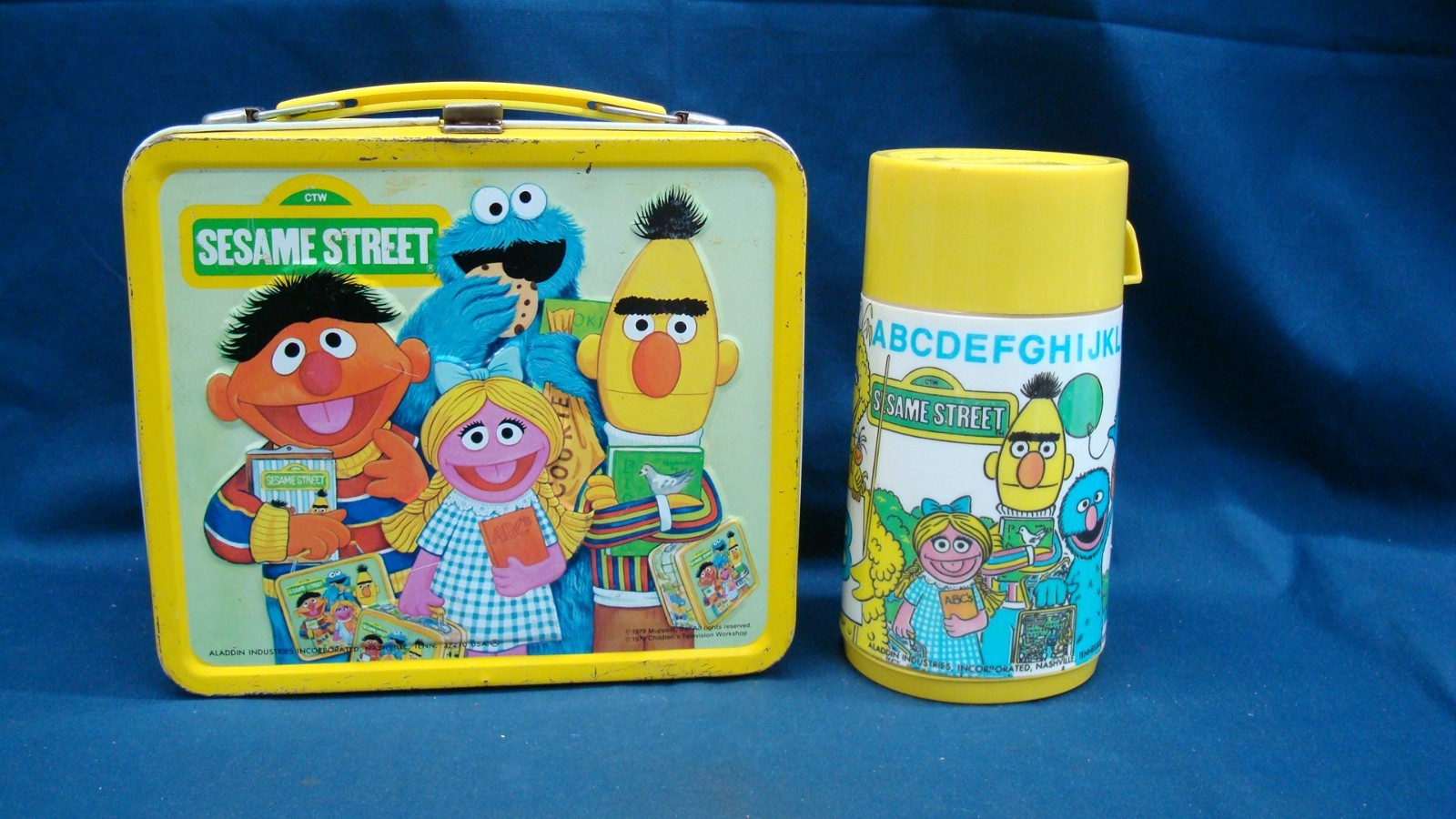 Vintage 1979 Sesame Street Metal Lunch Box Aladdin With Thermos Muppets Vintage 1979 Sesame Street Metal Lunch Box Aladdin With Thermos Muppets