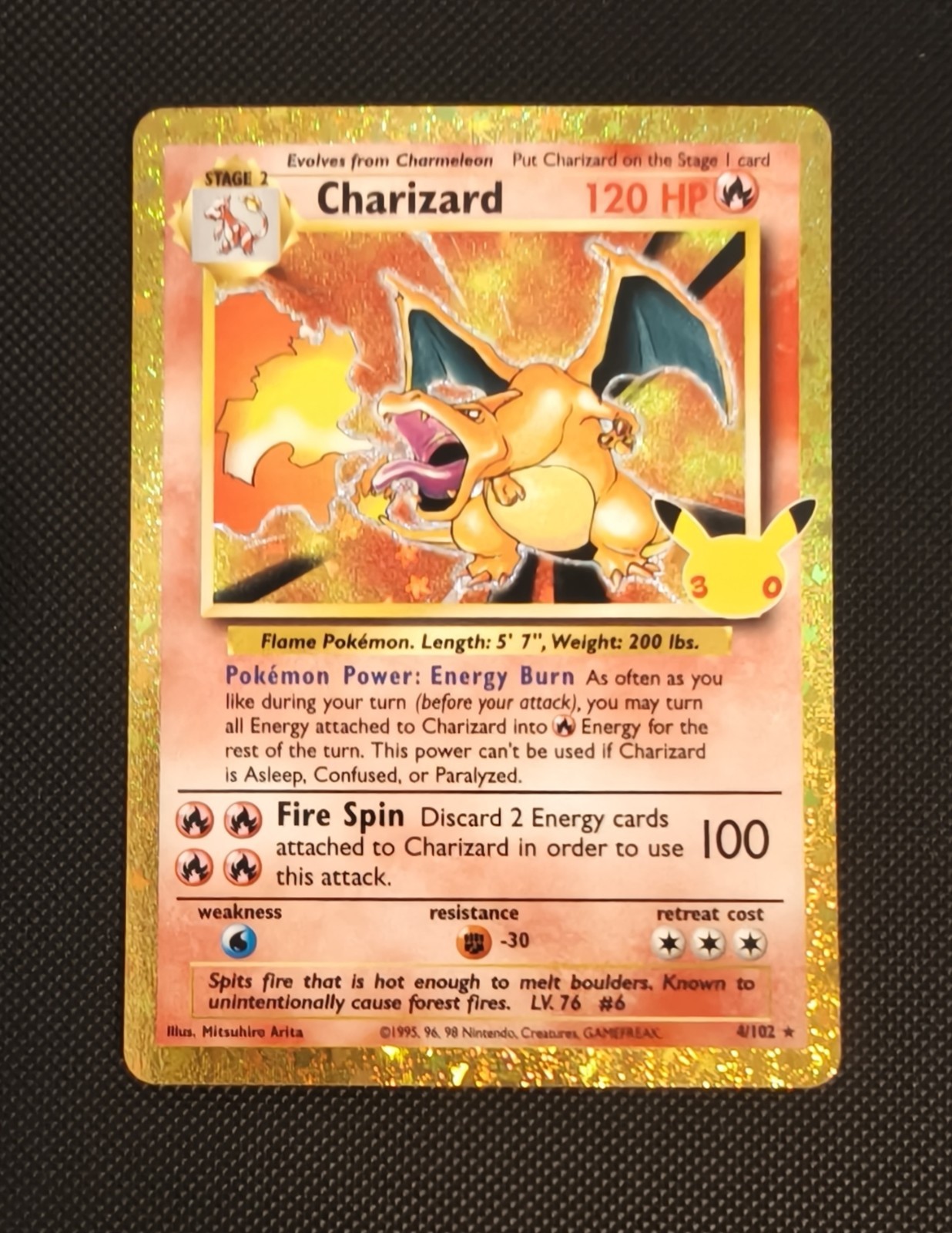 Pokémon - 30th Anniversary Celebration - Charizard - Classic Collection - #4/102 Pokémon - 30th Anniversary Celebration - Charizard - Classic Collection - #4/102