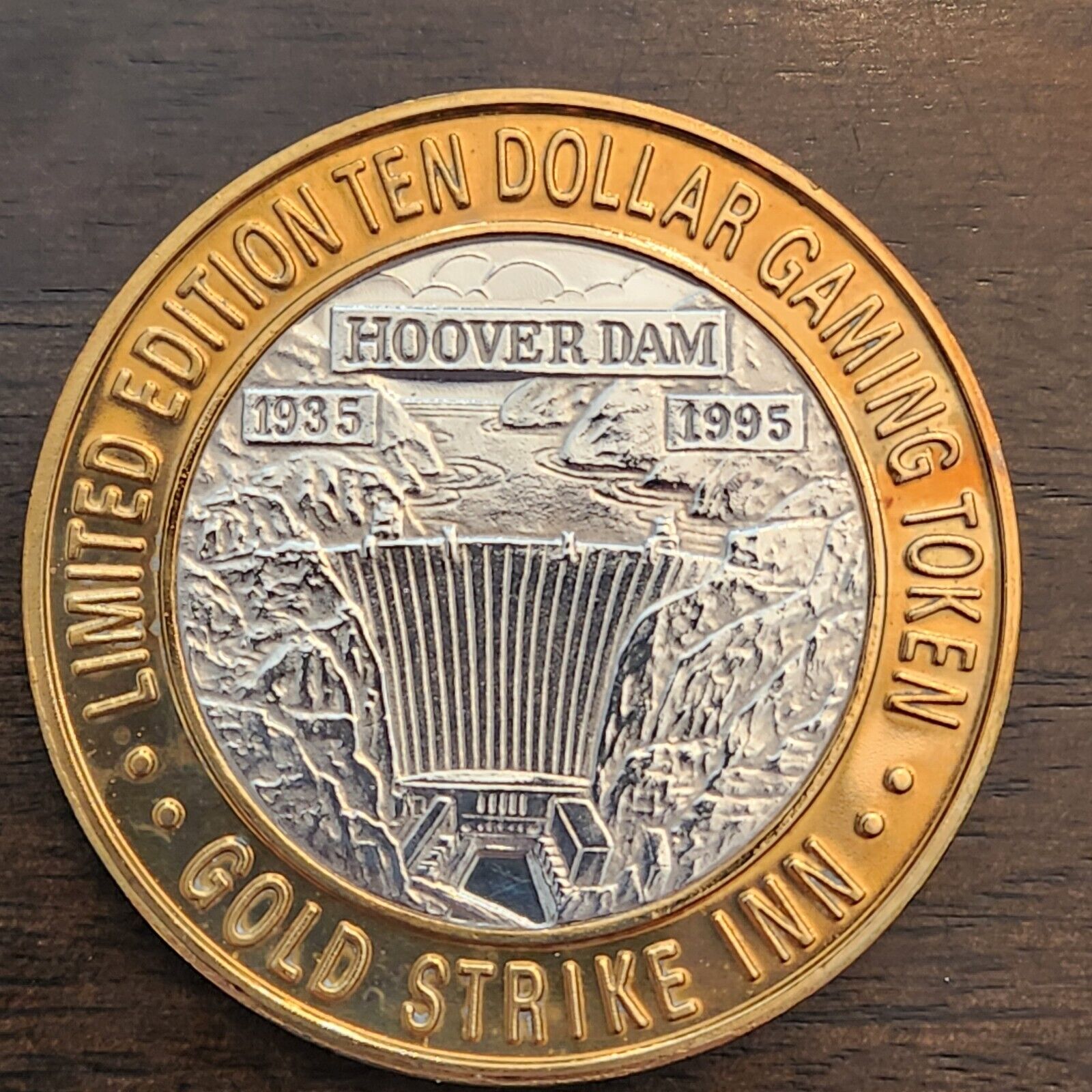 Gold Strike Inn-Hoover Dam-Limited Edition TEN DOLLAR .999 SILVER Coin Token