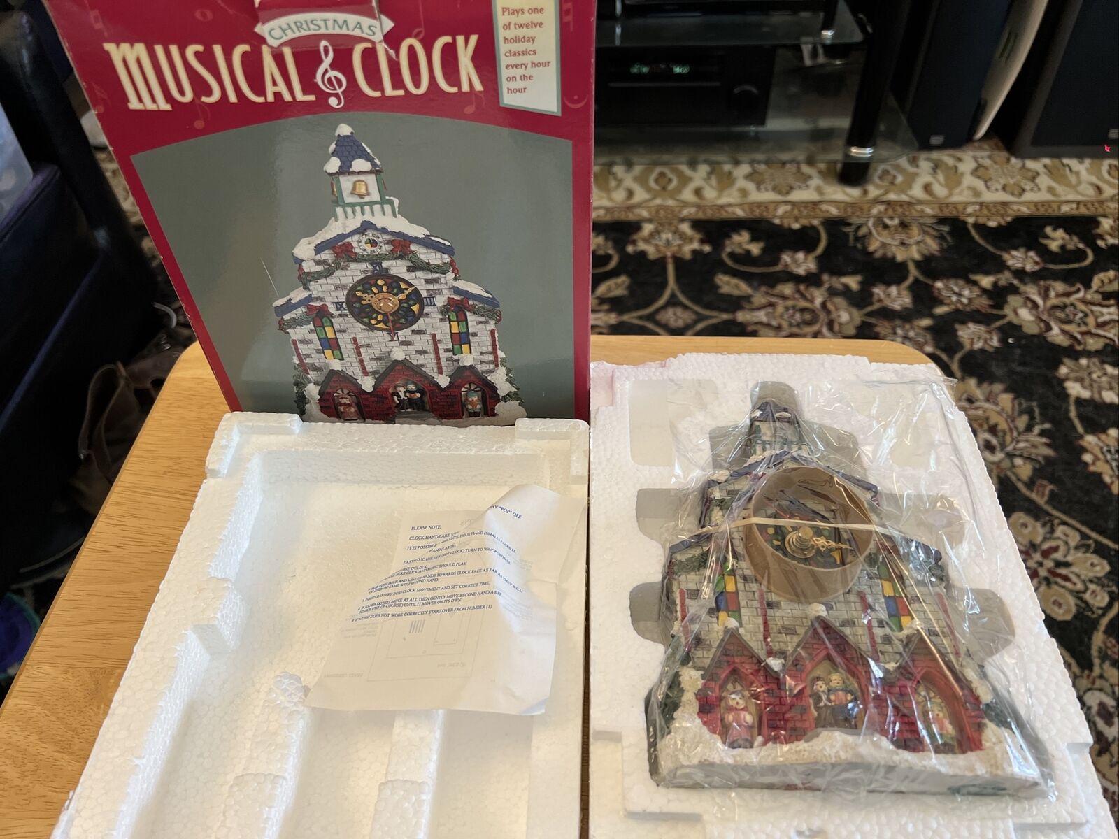 VINTAGE 1995 1996 NOS CHRISTMAS MUSICAL CLOCK Porcelain In Original Package