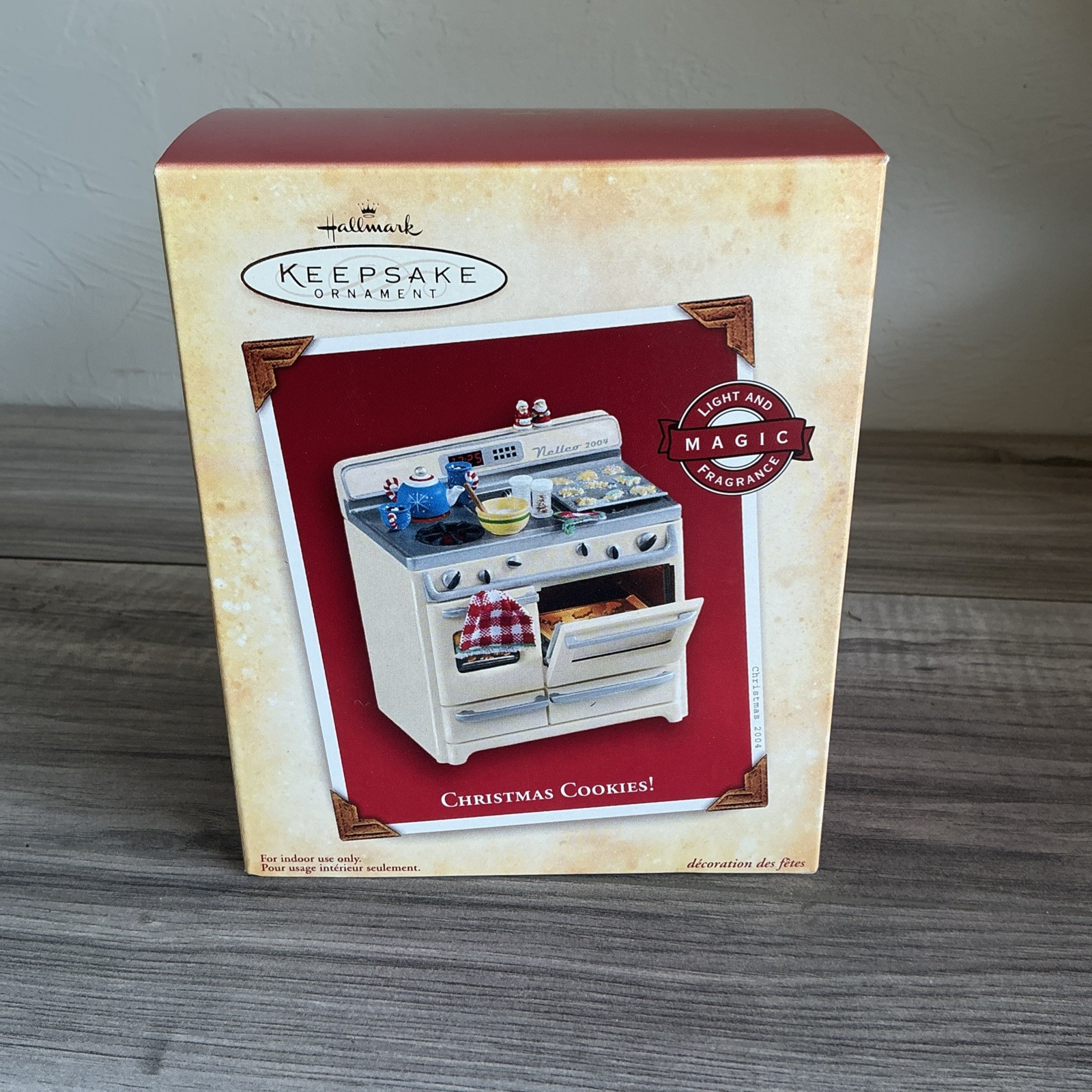 2004 Christmas Cookie (Kitchen) Hallmark Keepsake Christmas Tree Ornament NIB 2004 Christmas Cookie (Kitchen) Hallmark Keepsake Christmas Tree Ornament NIB