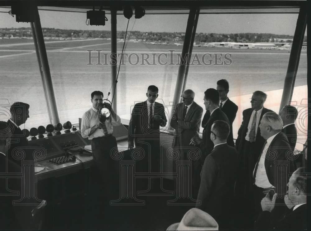 1980 Press Photo County Supervisors at new control tower at Timmerman field. 1980 Press Photo County Supervisors at new control tower at Timmerman field.