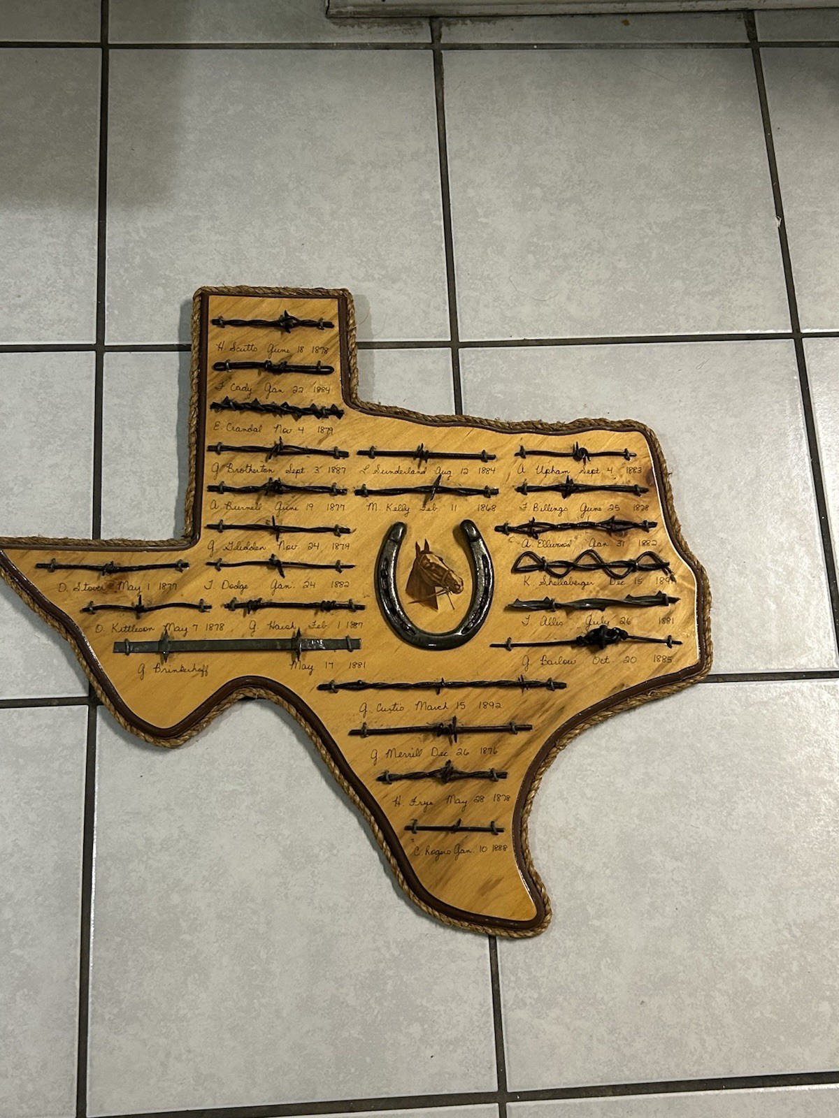 Large Antique Barbed Wire Horseshoe Display Authentic Barbwire Collection Texas Large Antique Barbed Wire Horseshoe Display Authentic Barbwire Collection Texas