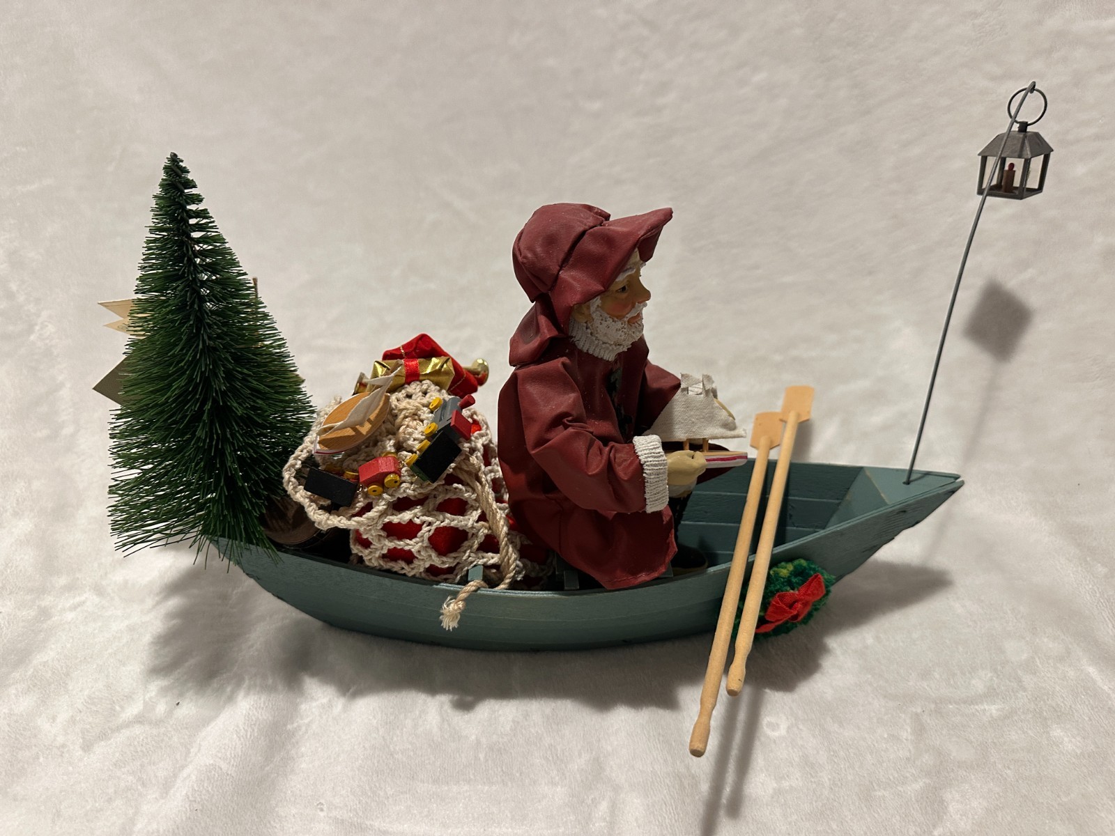 Vintage 1987 Midwest of Cannon Falls Coastal Santa in Boat FIGURINE w/ Hang Tag
