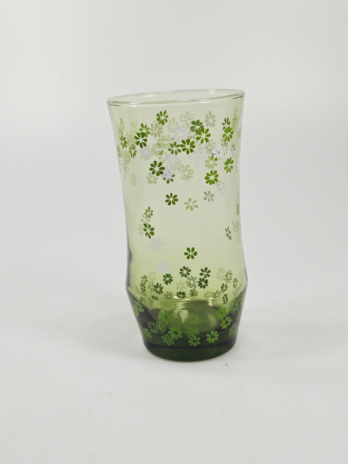 Libbey spring blossom crazy daisy glasses tumblers Green