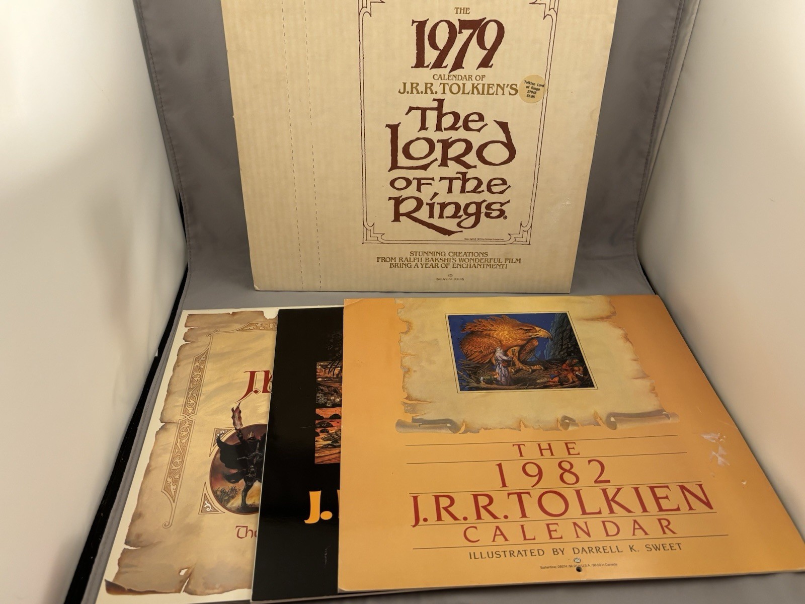 Vintage (4) J.R.R. Tolkien Calendars 1979 1980 1982 1984 LOTR Lord of the Rings Vintage (4) J.R.R. Tolkien Calendars 1979 1980 1982 1984 LOTR Lord of the Rings