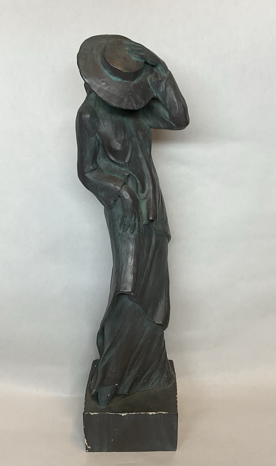 Universal Statuary Corp Lady in Hat Sculpture Statue 17” Patina Art Deco Figure