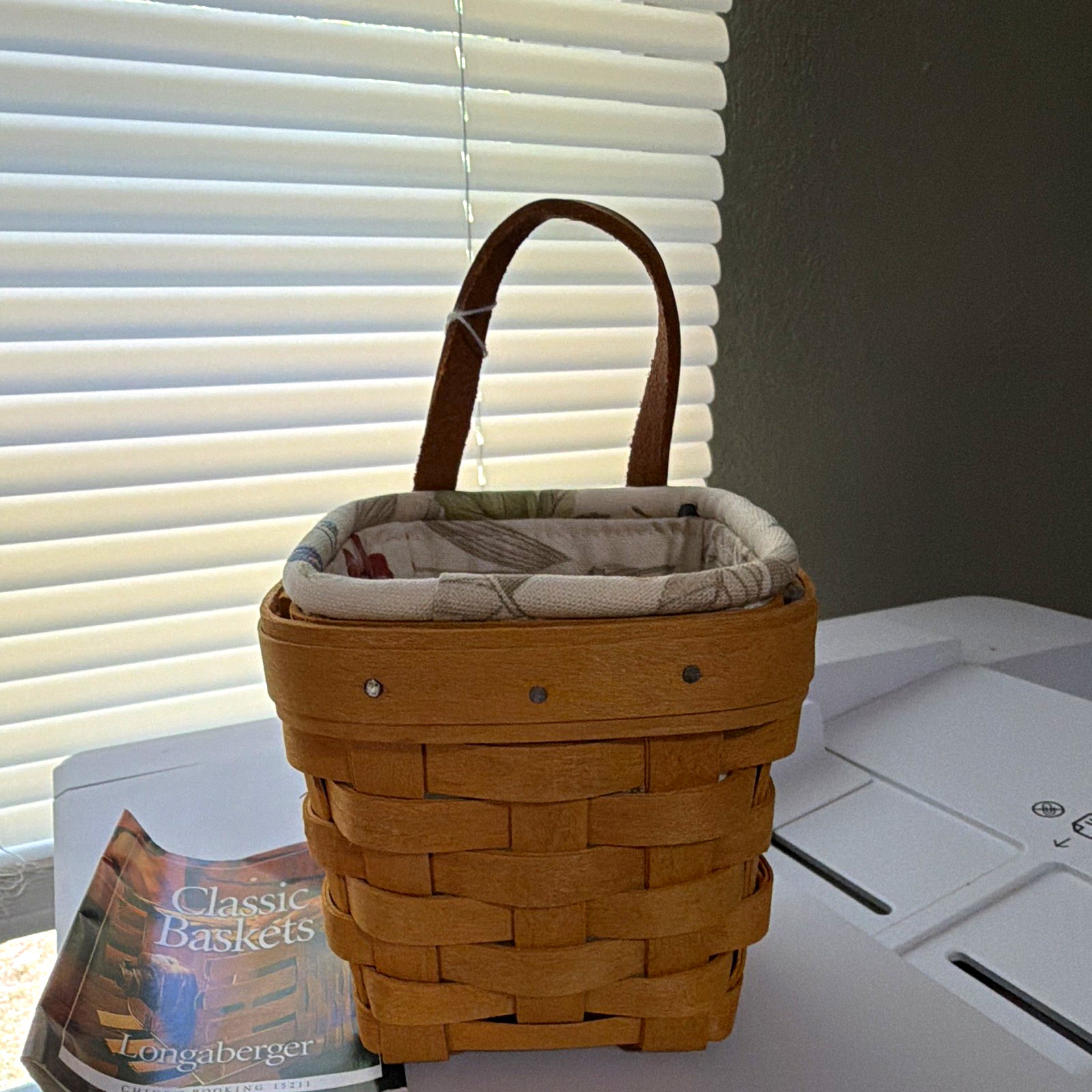 Longaberger 1999 Small Square Woven Storage Basket w/ Handle & Floral Liner Longaberger 1999 Small Square Woven Storage Basket w/ Handle & Floral Liner