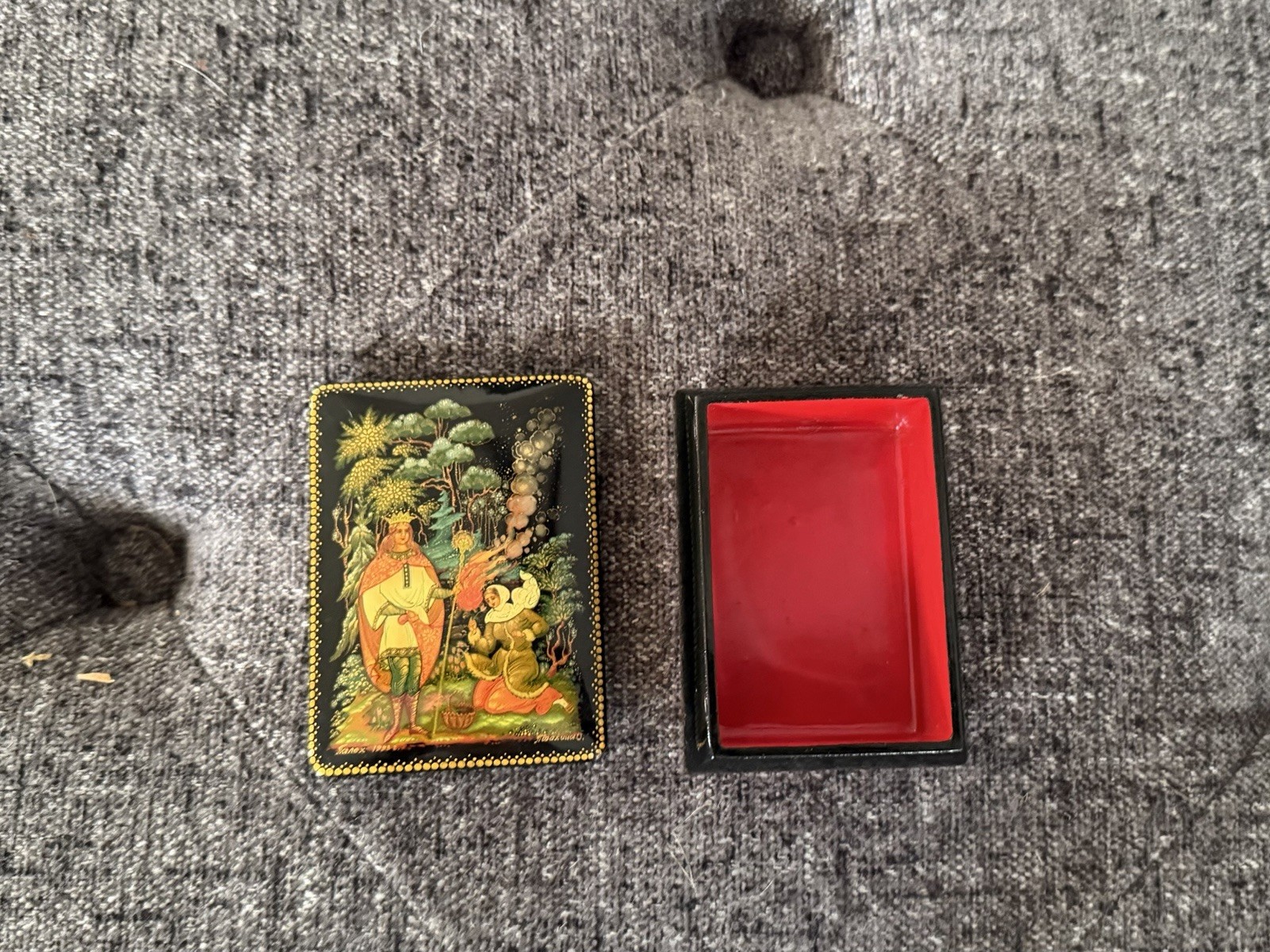 VTG Hand-painted Russian Lacquer Box Hand Painted