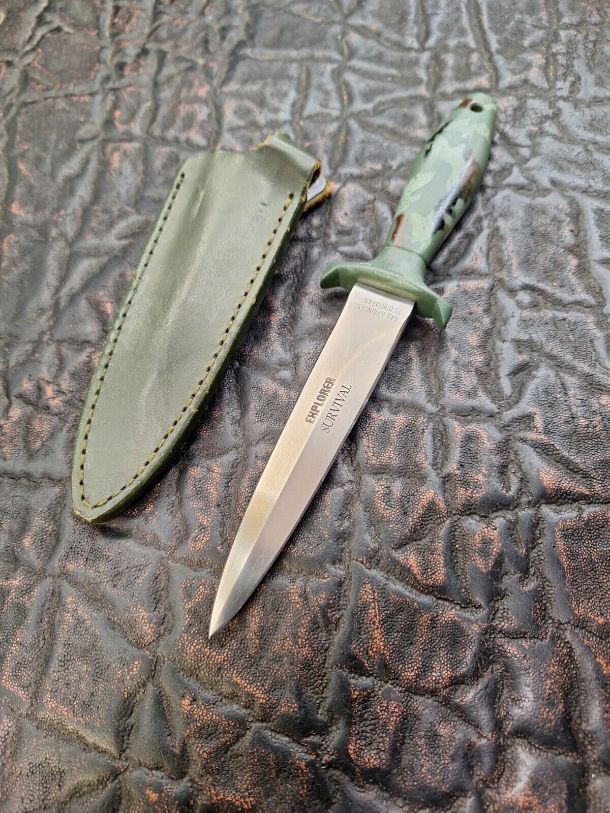 Vintage Explorer Survival 21-039 Japan CAMO Boot Knife 440 Stainless & SHEATH 