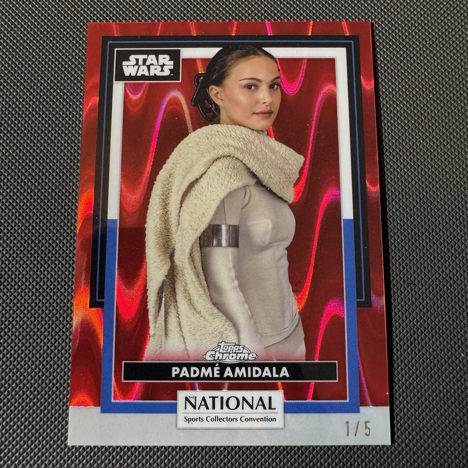 2026 Topps Star Wars National NSCC - Padme Amidala - Red - 1/5 2026 Topps Star Wars National NSCC - Padme Amidala - Red - 1/5