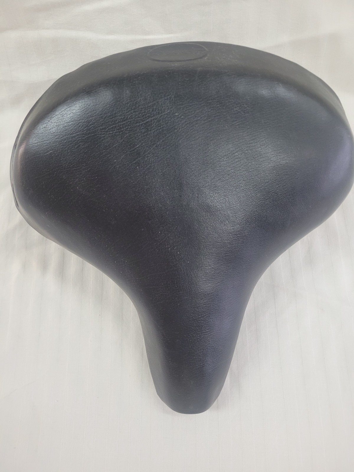 Vintage Mesinger Schwinn Original Bicycle Seat Vintage Mesinger Schwinn Original Bicycle Seat