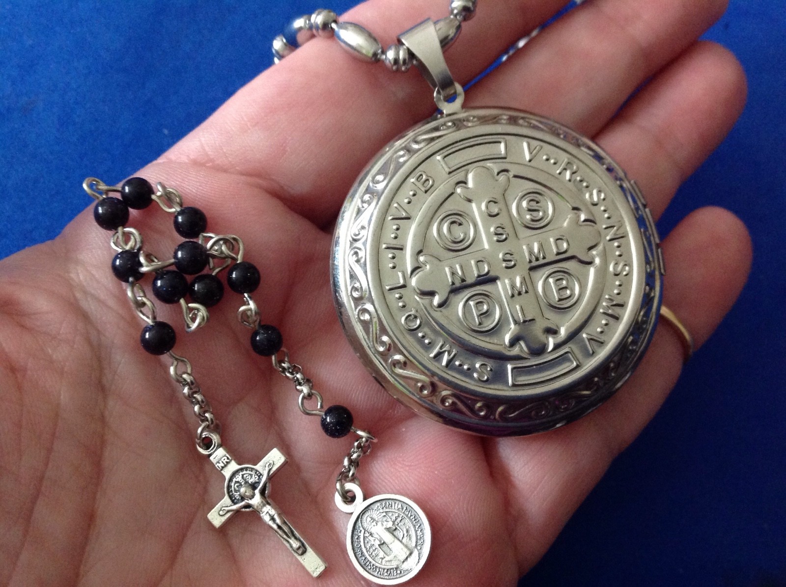 Handmade STAINLESS STEEL St. BENEDICT Locket Necklace Rosary Saint Medal 23" Handmade STAINLESS STEEL St. BENEDICT Locket Necklace Rosary Saint Medal 23"