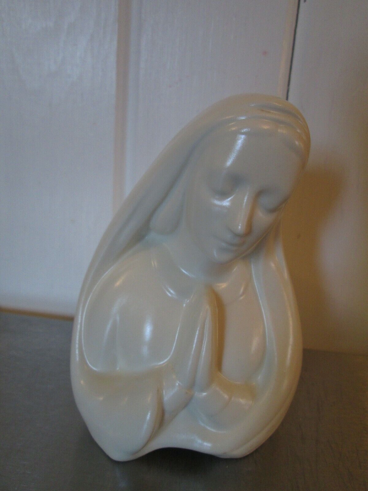  Cream Virgin Mary Planter Praying Madonna Vase 5 1/4\
